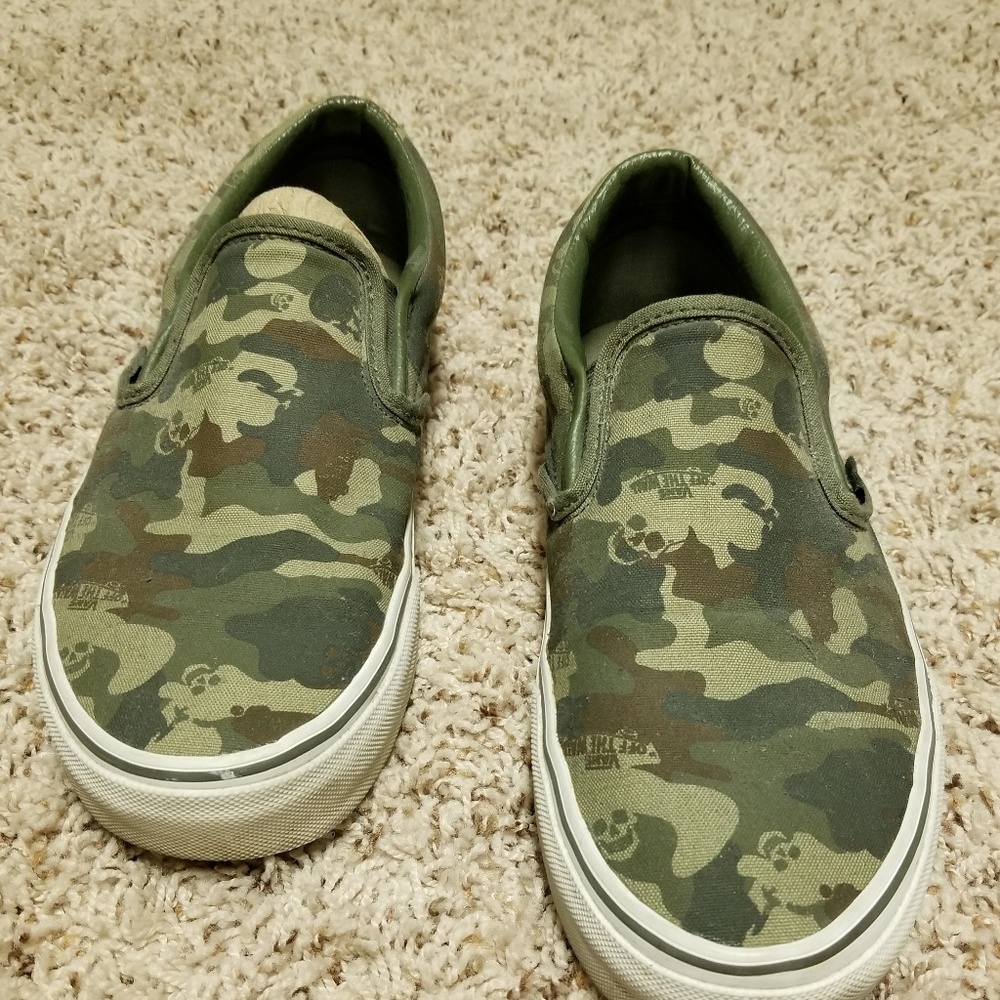 Men's Camouflage Vans. Size 10